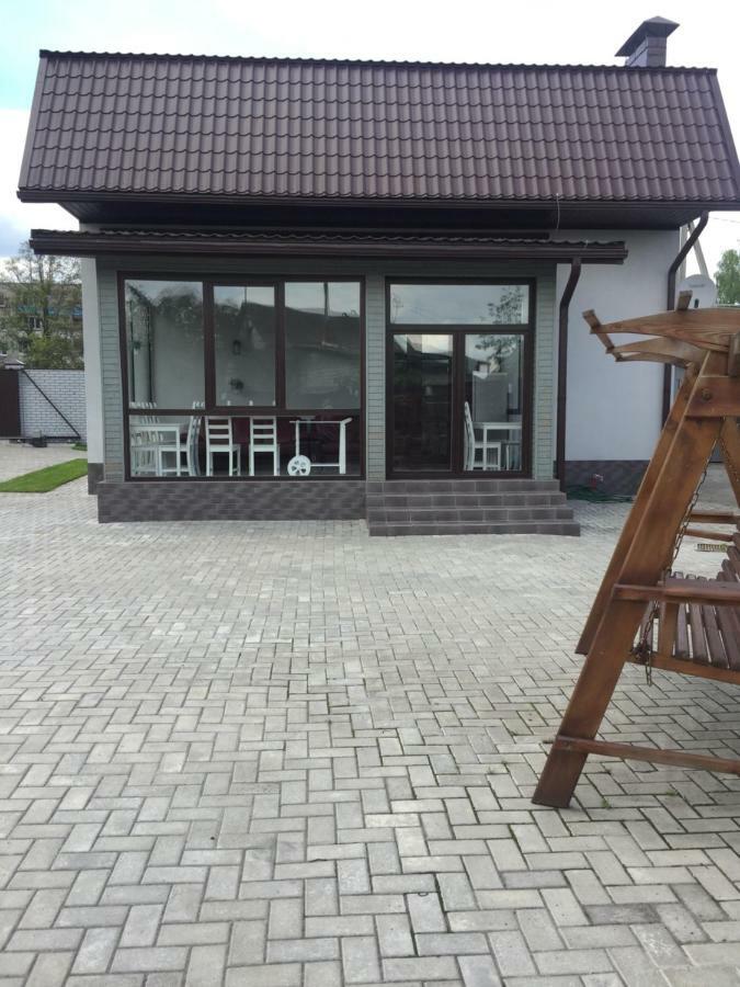 Villa Shale Na Polotskoy à Bobruisk Extérieur photo