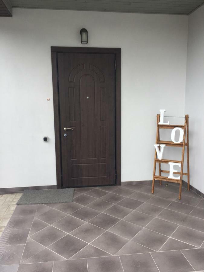 Villa Shale Na Polotskoy à Bobruisk Extérieur photo
